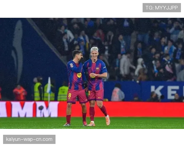 巴萨短传渗透战术效果显著 前场逼抢成功限制对手反击